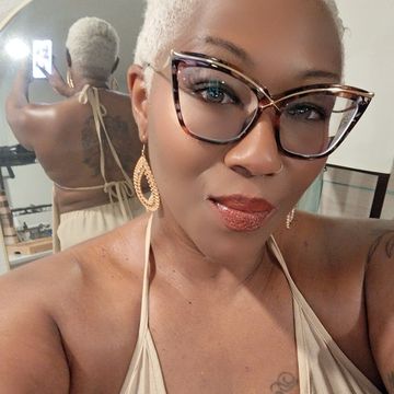 Customer photo, Shawtue S.